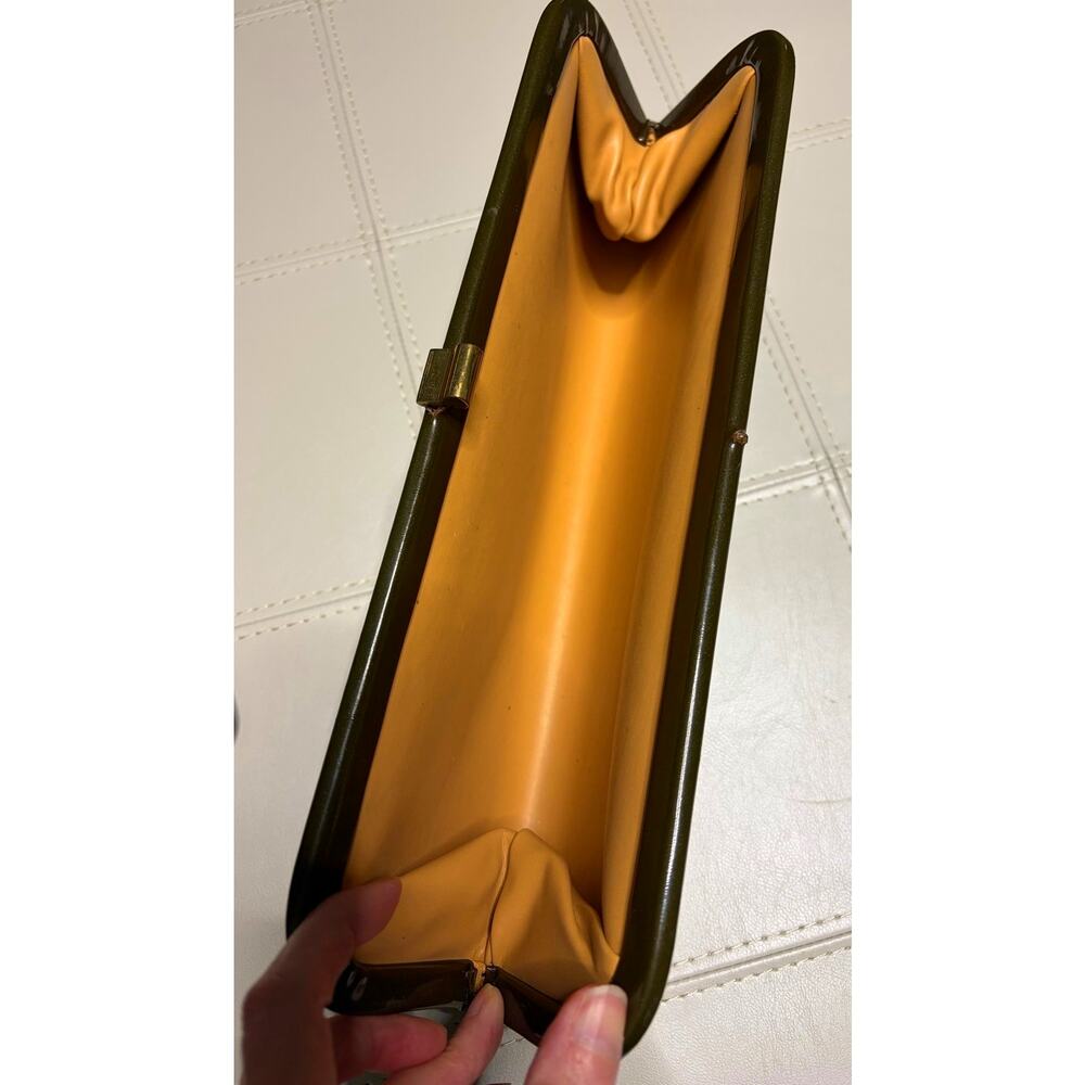 Vintage 1950s/1960s Olive Green Leather Accordion Clutch Bag Warner-Priddy Frame - Picture 6 of 7